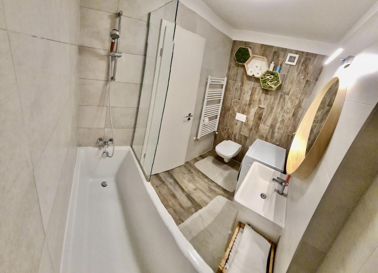 Apartament Coresimall Apartment Brasov Bagian luar foto